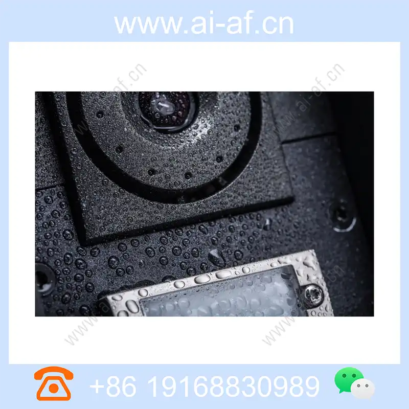 2n-ip-force-1-button-with-pictograms_img_04.webp